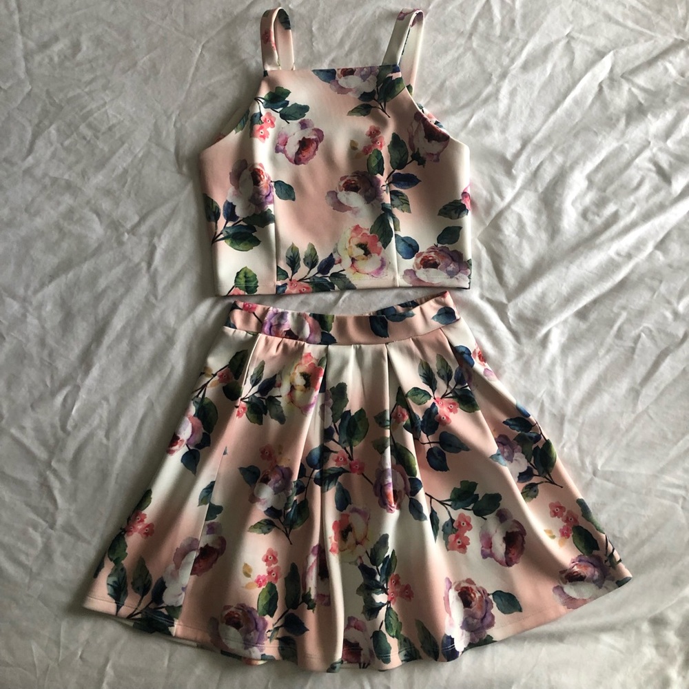 Two piece floral set